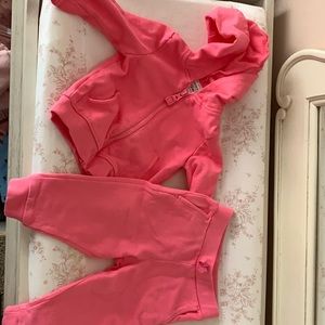 Never worn size 12 month set